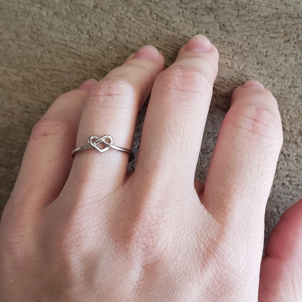 S925 Sterlin Silver Filled Heart Ring - Picture 3 of 5